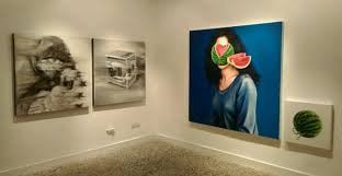 نگاهی نوین به رویکرد گالری داری در گذر زمان(جمع ضدین در باب یک مکان هنری)/نویسنده :شروین کندری